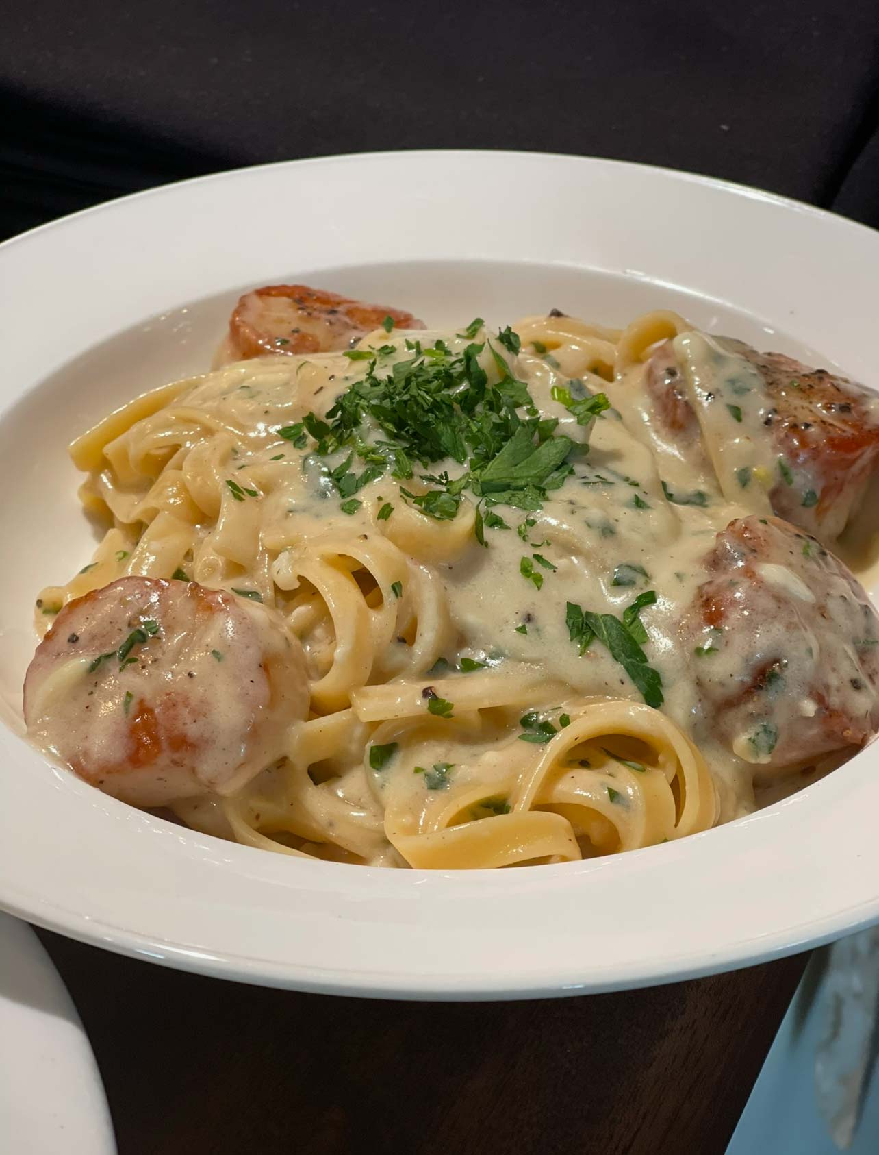 Fettuccine with cream sauce