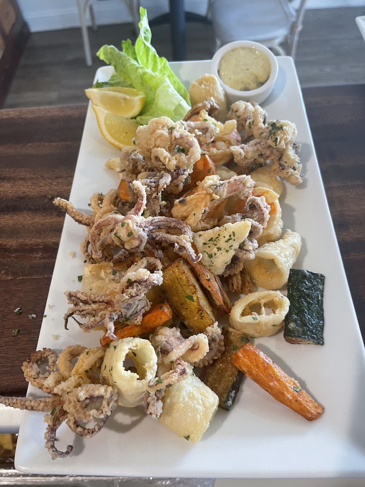 Fried calamari with vegetables